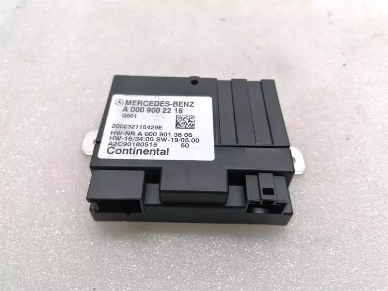 Mercedes E Class W213 Electronic Module A0009002218 Control Unit FUEL PUMP
