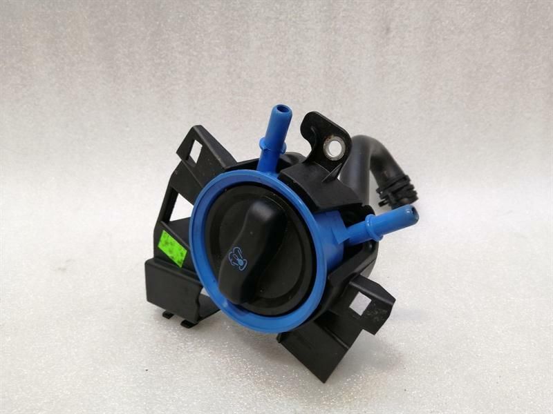 Porsche Cayman 981 GT4 Wlew płynu chłodzącego 981551377C Wlew