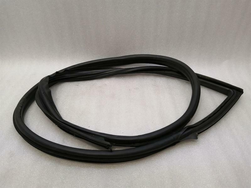 Porsche Cayman 981 GT4 left door seal 98153707502 door seals left