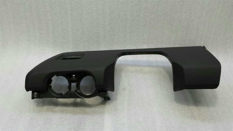 Porsche 911 991 knee cover leather 99155220211 RHD right-hand drive