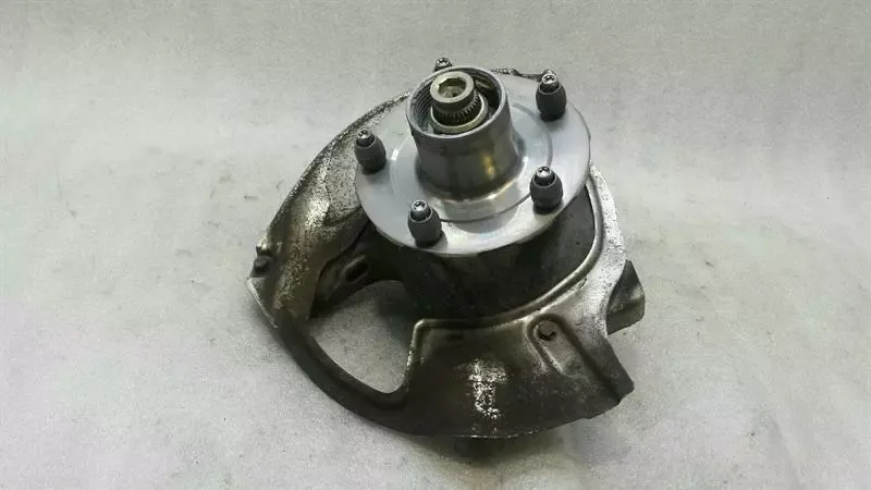 Porsche 911 991 GTS FLH Hub 99134165706 Wheel Bearing Housing Front Left Center Lock