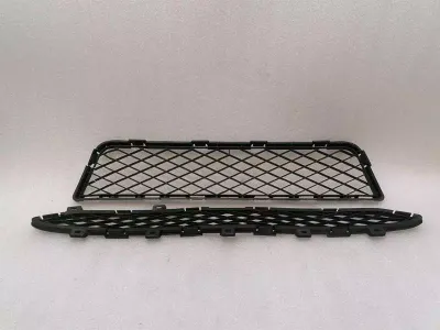 Nissan GT-R R35 Frontstoßstangengrill Grille 62256JF30A Kühlergrill vorne