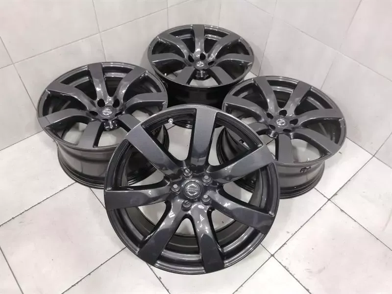 Nissan GT-R R35 Alloy Wheel Set 20X 9.5J ET45 JF00ASK64 20X 10.5J ET25 Alloy Wheel
