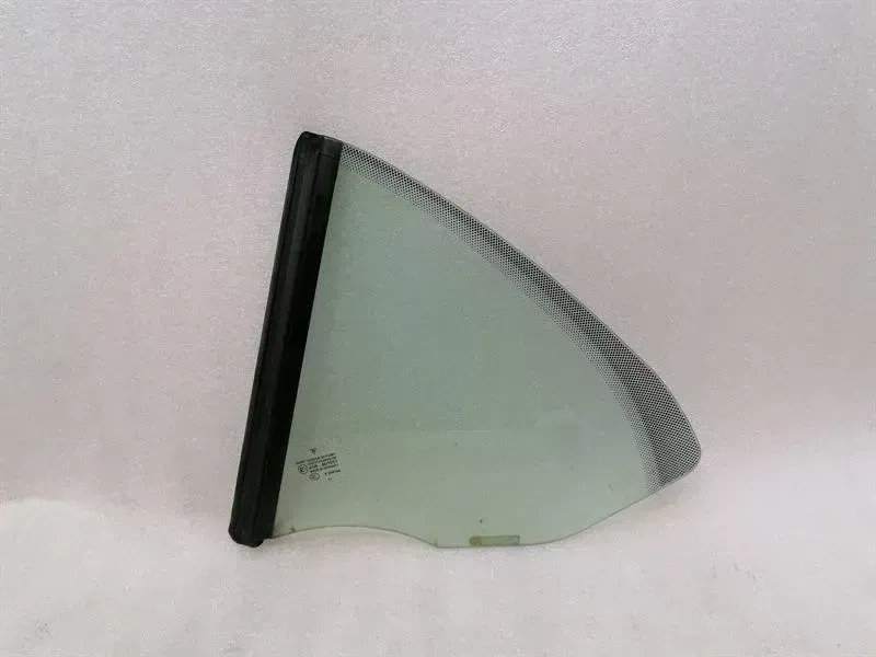 Porsche 911 997 left rear 1/4 glass 99754311111 door window 1/4 rear LH