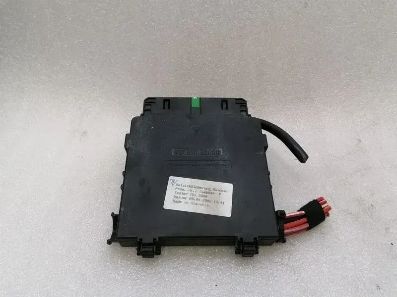 Porsche 911 997 Fuse Box 99761030100 Fuse Box