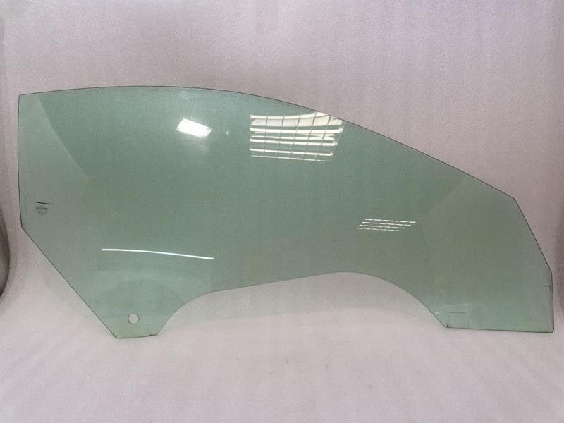 McLaren 570S CONVERTIBLE Spider Right Door Glass 13A9961SP Right Door Glass