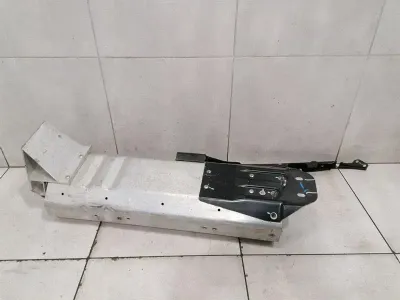 Jambe de châssis avant gauche McLaren 570S Spider 13A1314CP Passage de roue avant gauche
