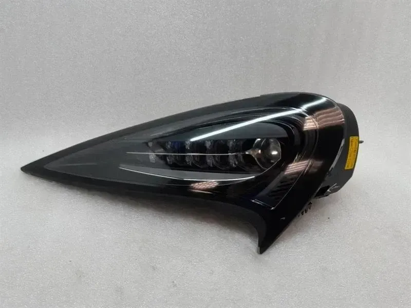McLaren 570S Spider Left Head Light 13A3754CP RIGHT HAND DRIVE RHD