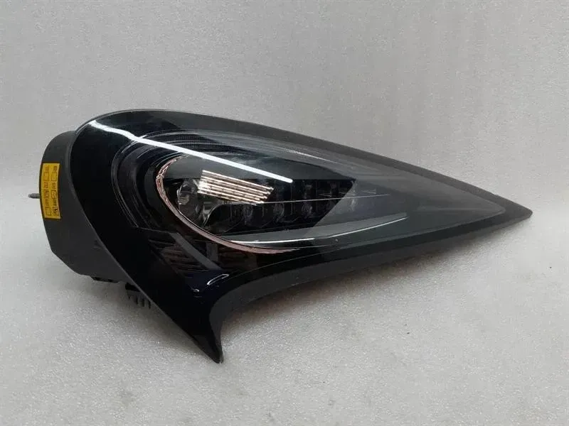 McLaren 570S Spider Right Headlight 13A3917CP RIGHT HAND DRIVE RHD