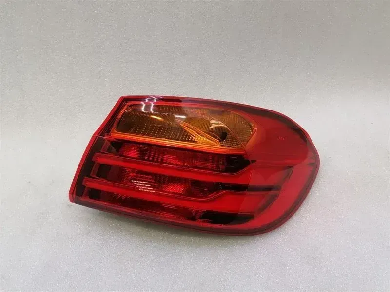 BMW M4 F82 right rear light 7296098 tail light rear right