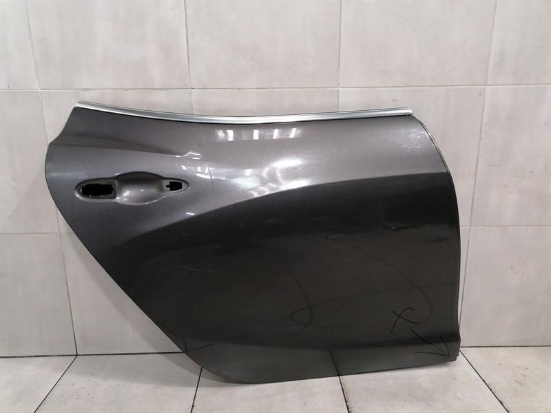 Maserati Ghibli M157 Right Rear Door 673008061 Door Rear Right