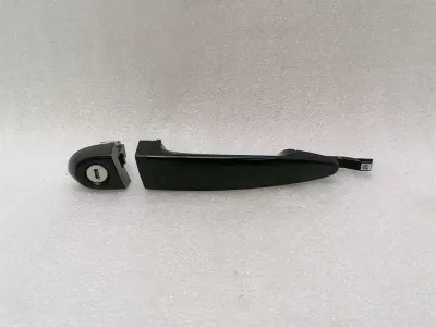 BMW M4 F82 дръжка предна дясна врата 51210445184 дръжка предна дясна дясна врата