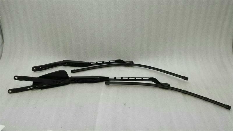 Mercedes GLS X166 Wiper Arm Set A1668200844 RHD RIGHT HANDLEBAR