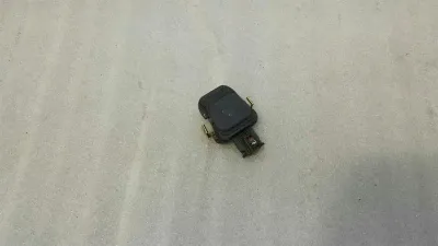Mercedes GLS X166 Rain And Light Sensor A2469002603 Rain Light Sensor