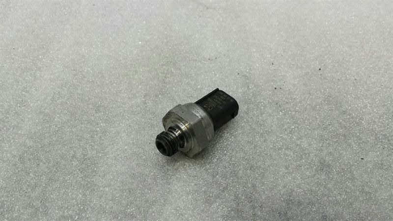 Mercedes S-class W222 pressure sensor A0009052706 pressure sensor OM642