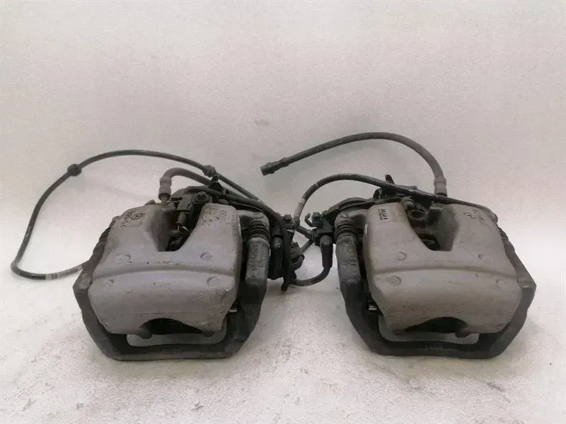 Mercedes E Class W238 Rear Brake Caliper SetA0004232981 Rear Brake Caliper Set