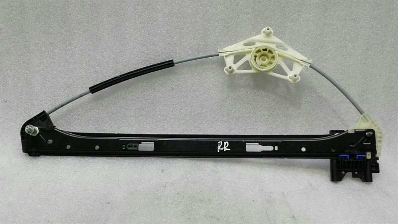 Porsche Macan 95B right rear door winder 95B839462 window regulator rear right