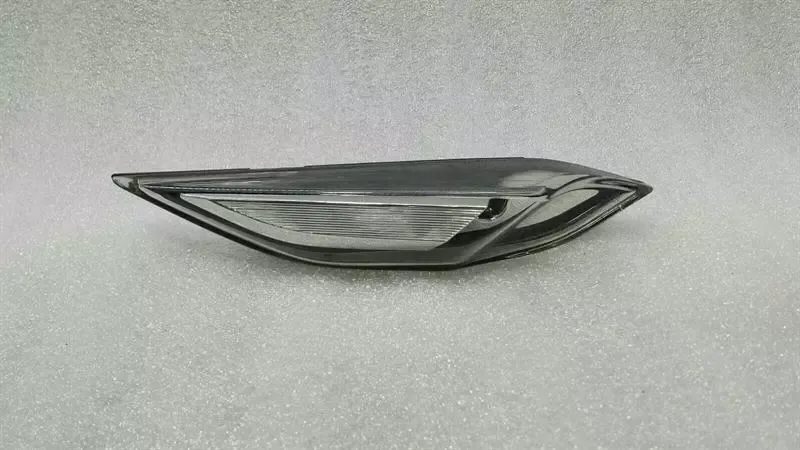 Porsche Cayenne 958 92a Left Sidelight 7P5949101A Indicator Left