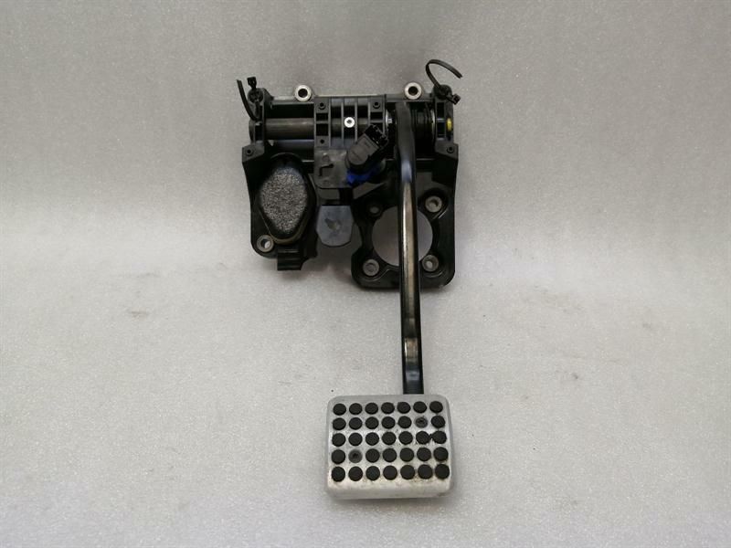 Aston Martin Vantage V8 Brake Pedal 4G43-2450-DG RHD RIGHT HAND DRIVE