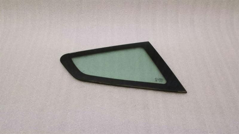 Aston Martin Vantage V8 Right Rear 1/4 Glass 6G33-C29750-AF Door Glass 1/4 Rear