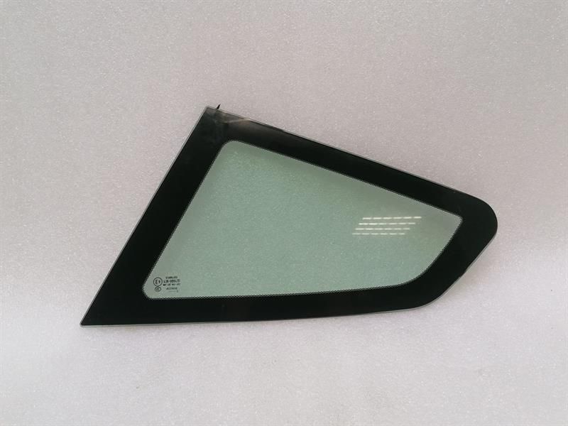 ASTON MARTIN VANTAGE V8 RLH quarter glass 6G33-C29751-BA door window 1⁄4 rear linen