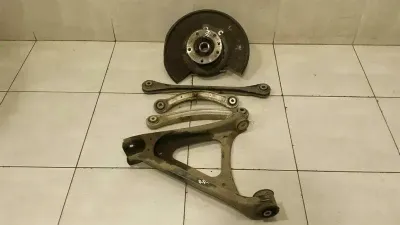 Porsche Cayenne 958 Radnabe hinten rechts 95833161201 Radlagergehäuse Hinten Rechts