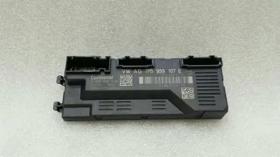 Porsche Cayenne 958 laivas vāka modulis 7P5959107E vadības bloka bagāžas nodalījuma durvis