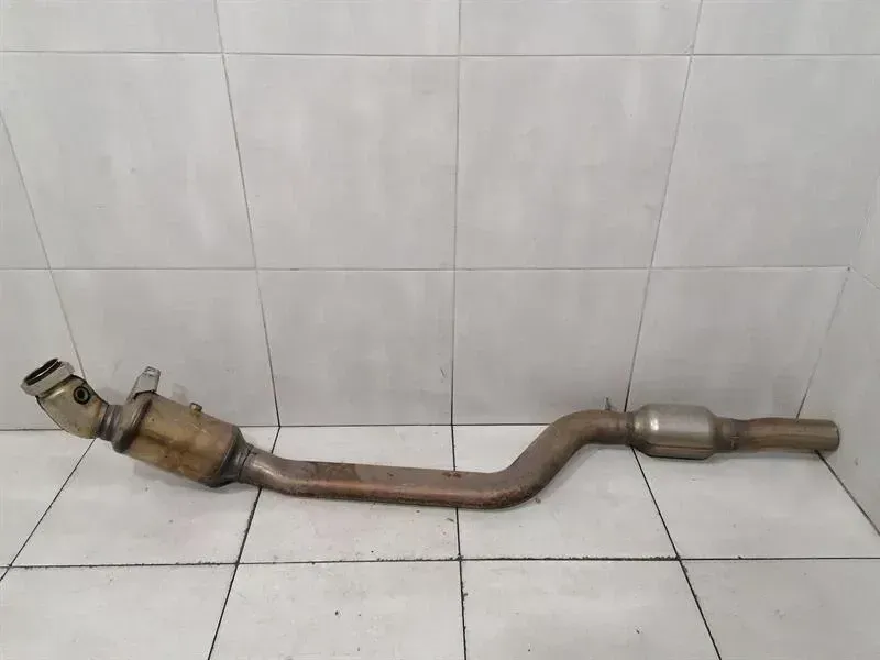 Mercedes SL R231 Left Catalytic Converter A2314901919 Catalyst Left M278 V8