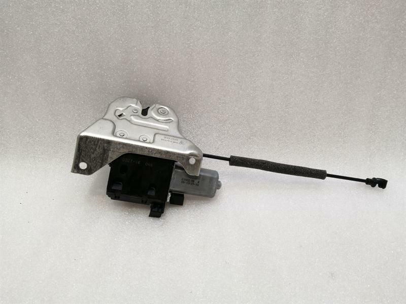 Porsche Panamera 970 Boot Lock 97051205303 Tailgate Lock
