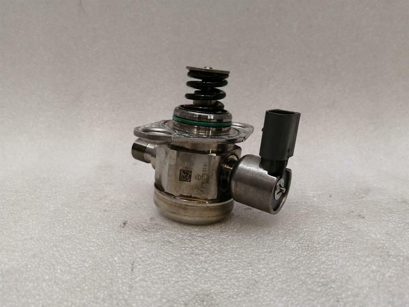 Mercedes CLS W218 Left Fuel Pump A2780700101 High Pressure Fuel Pump M278