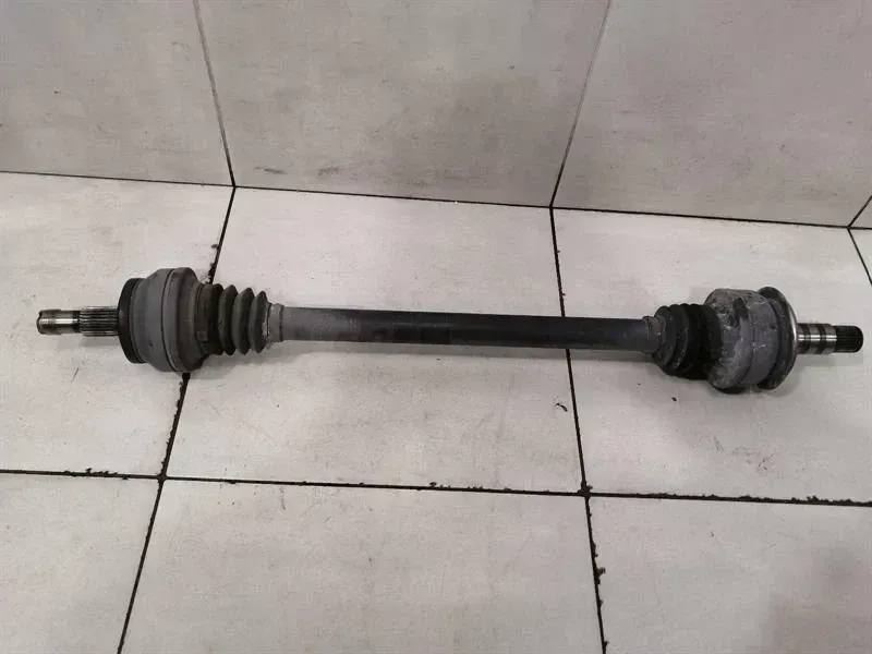 Mercedes CLS W218 drive shaft rear right A2213502010 rear right drive shaft