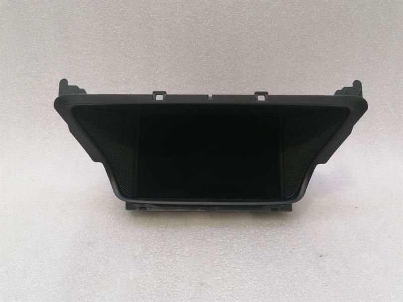 Mercedes CLS W218 W212 Navigation Monitor A2129004407 Sat Nav Display Picture Shirt