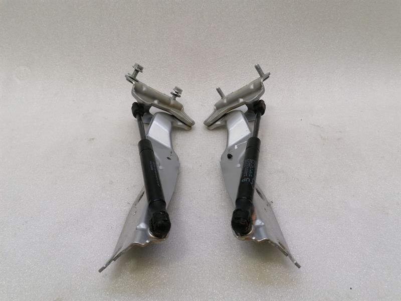 Ferrari 458 F142 Spider Bonnet Hinge Set 83033500 Hood Hinge Set