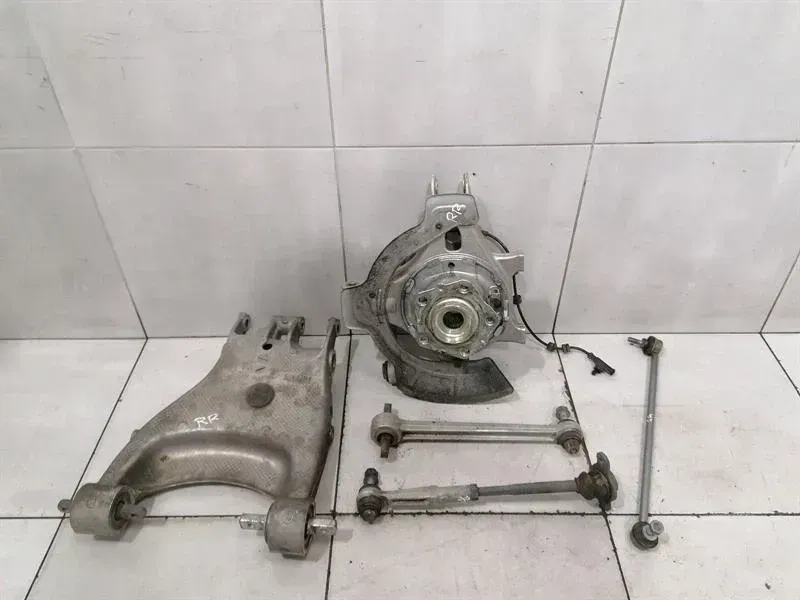 Ferrari 458 F142 Spider Right Rear Hub 268380 Wheel Bearing Housing Rear Right