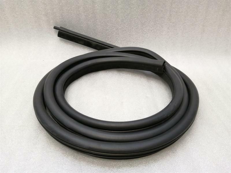 Maserati Quattroporte M139 FRH Door Seal 81457000 Door Seals Front Right