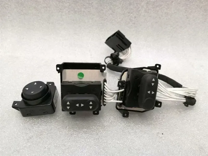 MASERATI QUATTROPORTE M139 LEFT SEAT Switch 980145096 980145095 SEAT Switch