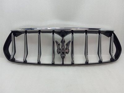 Maserati Levante M156 priekšējais režģis 670041948 LEVANTE DEFECTS Radiatora reste