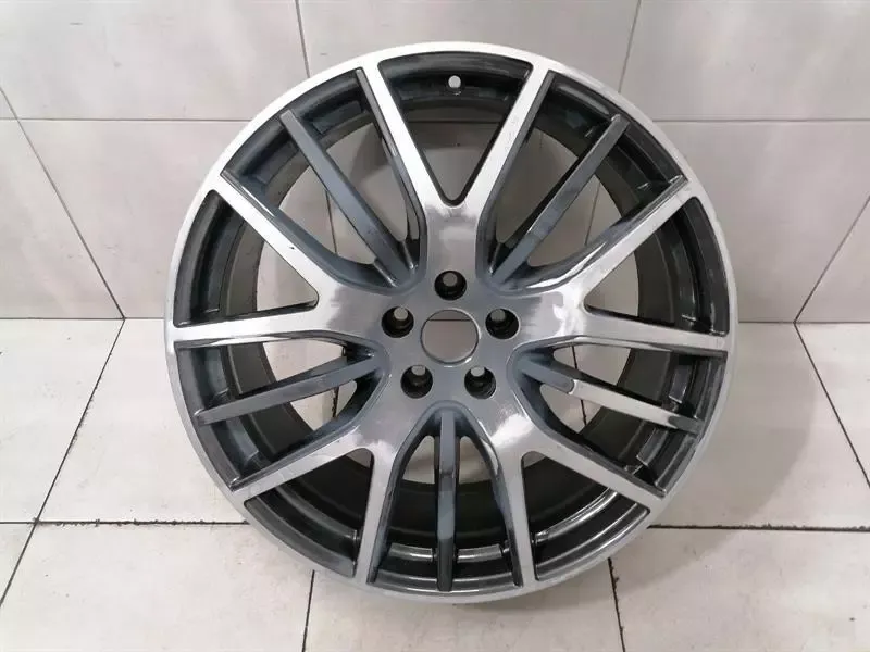 Maserati Levante Alloy Wheel 670044700 Alloy Wheel Levante 9 x 21&quot; ET 40.5