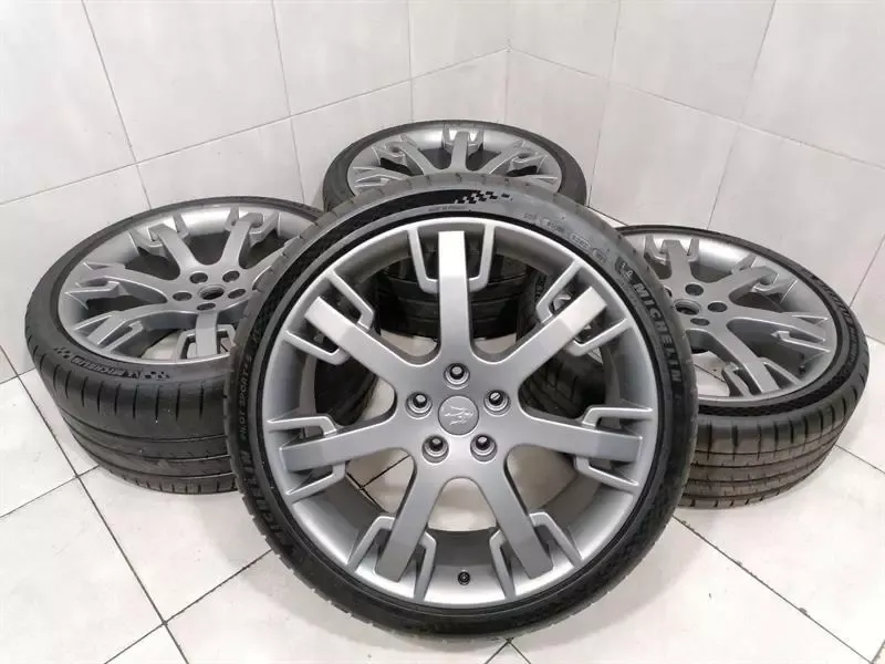 Maserati Granturismo M145 Alloy Wheel Set 241984 Alloy Wheel Set 10.5J 8.5J R20