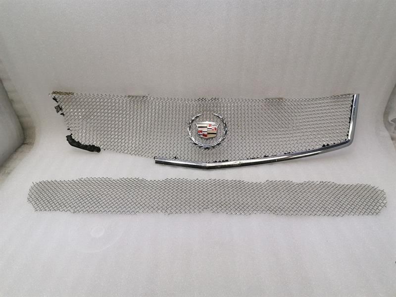 CADILLAC STS-V STS LC3 Front Grill 15886790 Radiator Grille WITH DEFECTS SET