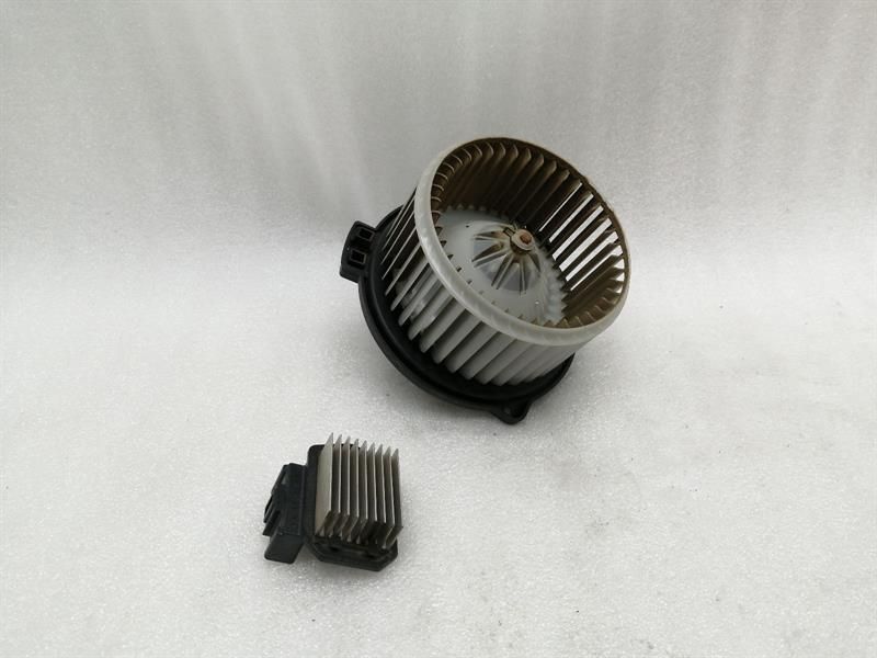 Cadillac STS-V STS LC3 Heater Blower 25740408 Motor Heater Blower