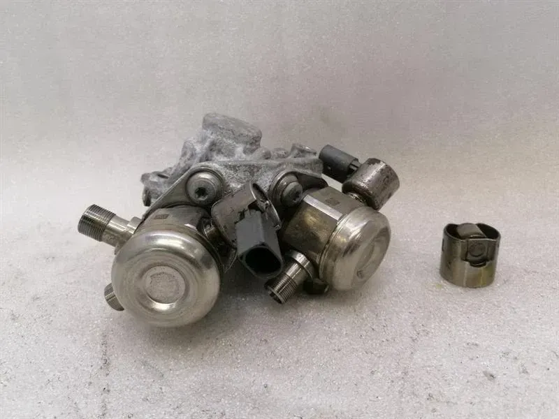 Mercedes CLS W218 Fuel Pump Mechanical Set A2780700201 Fuel Pump M278 V8