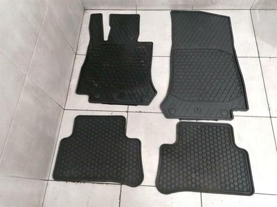 Mercedes CLS W218 X253 Gummi-Fußmattensatz A2536804501 Fußmattensatz