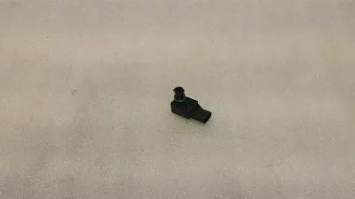 Mercedes CLS W218 Pressure Sensor A0071530528 Pressure Sensor