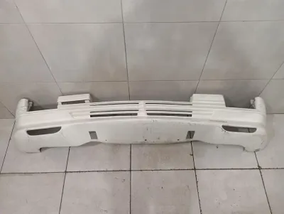 BMW 3. sērijas E30 priekšējais buferis BBS K8A 36212 bamperis BBS priekšējais spoileris BMW E30