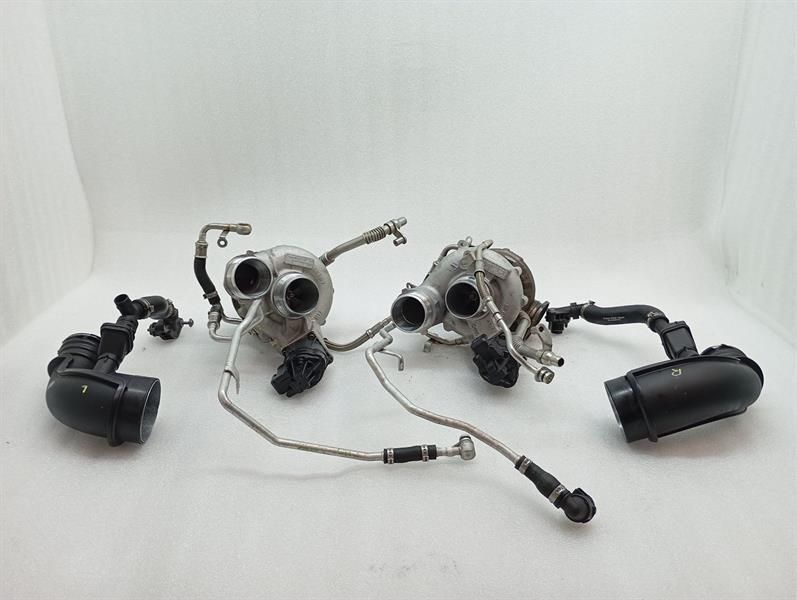 BMW 5 Series F90 G30 M5 Turbo Charger SET 7852372 Set of 2 Turbocharger SET