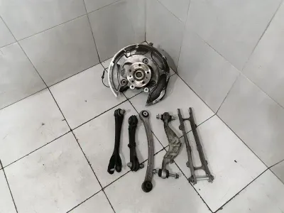 BMW 5 Series F90 G30 M5 Left Rear Hub 33307857065 Wheel Bearing Housing Rear Left