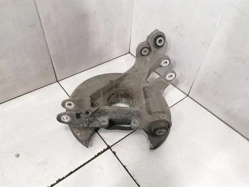 LAND ROVER RANGE ROVER L405 Left Rear Hub LR0338551 Wheel Bearing Case Rear Left