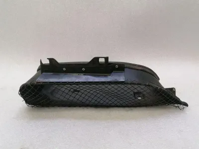 Conduit d&#39;air droit sur la coque de la Ferrari 458 F142 Spider 83002900