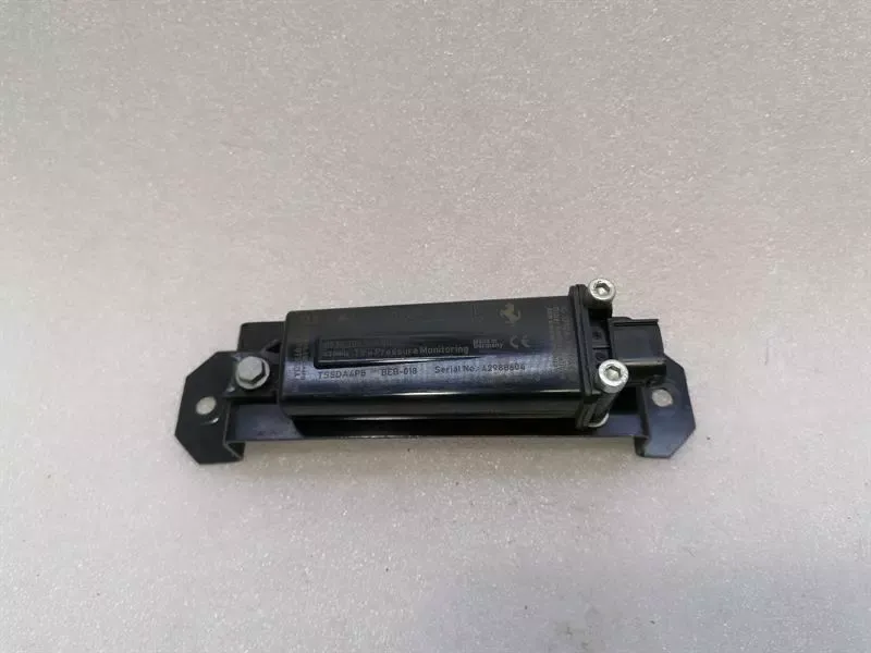 Ferrari 458 F142 Spider Electronic Module 239463 ECU TPMS ANTENNA
